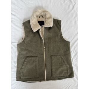 Sanctuary Olive Faux Fur Lined Zip Collared Sleeveless Vest with Pockets L
